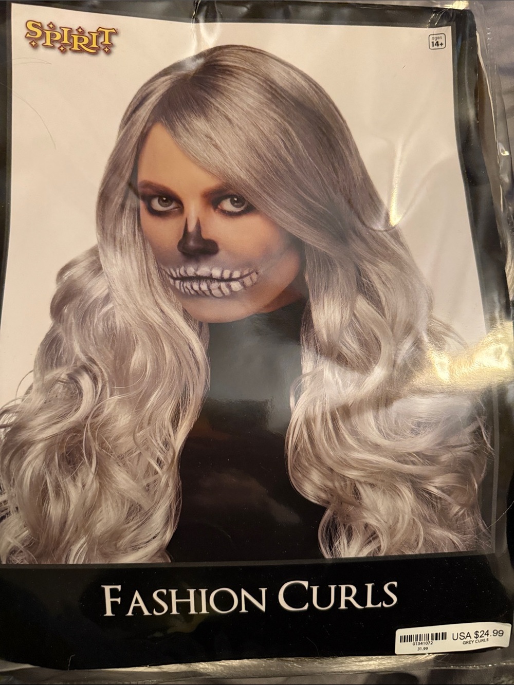 Spirit Silver Long Wavy Fashion Curls Wig